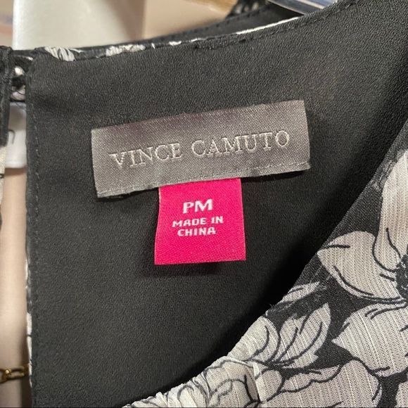 NWT Vince Camuto floral print sleeveless top Pet M - Picture 6 of 11